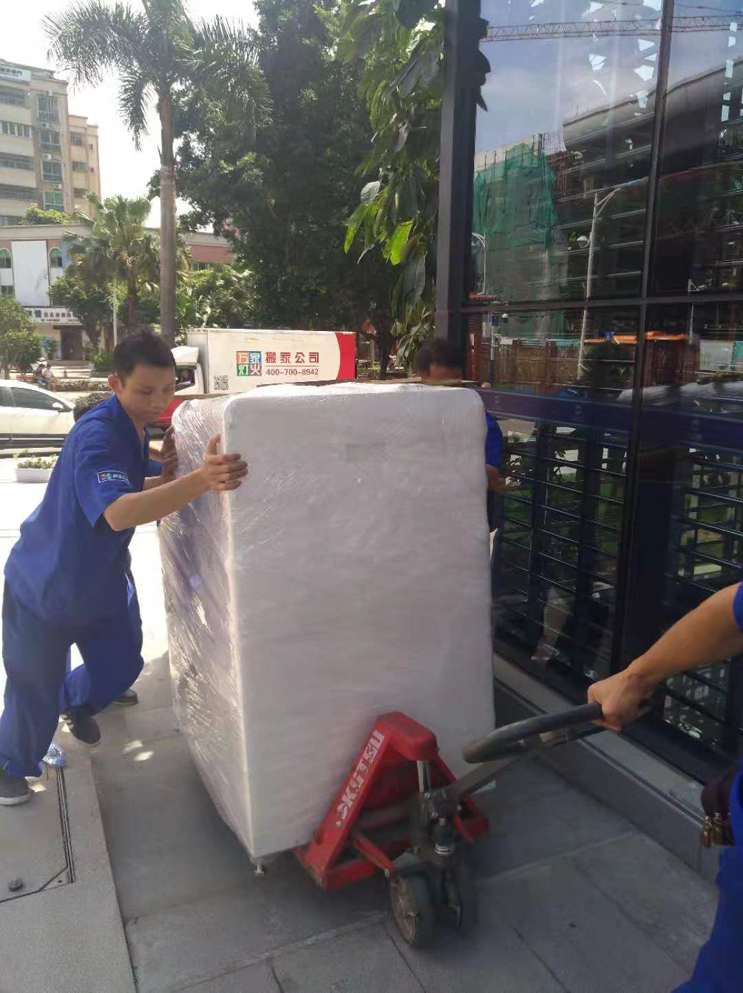 深圳搬家如何收费，组装价格与移动价格费！