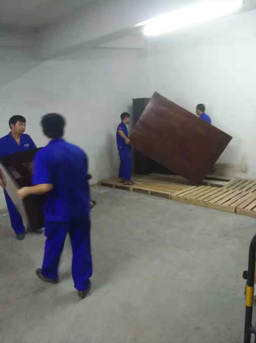  搬家怎么说?你还需要靠朋友吗？